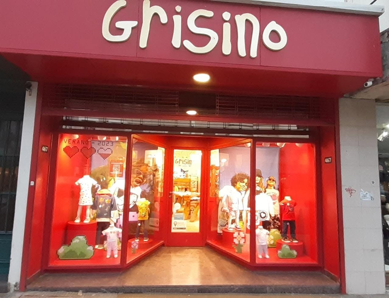 Fachada del local de Grisino en Comodoro Rivadavia